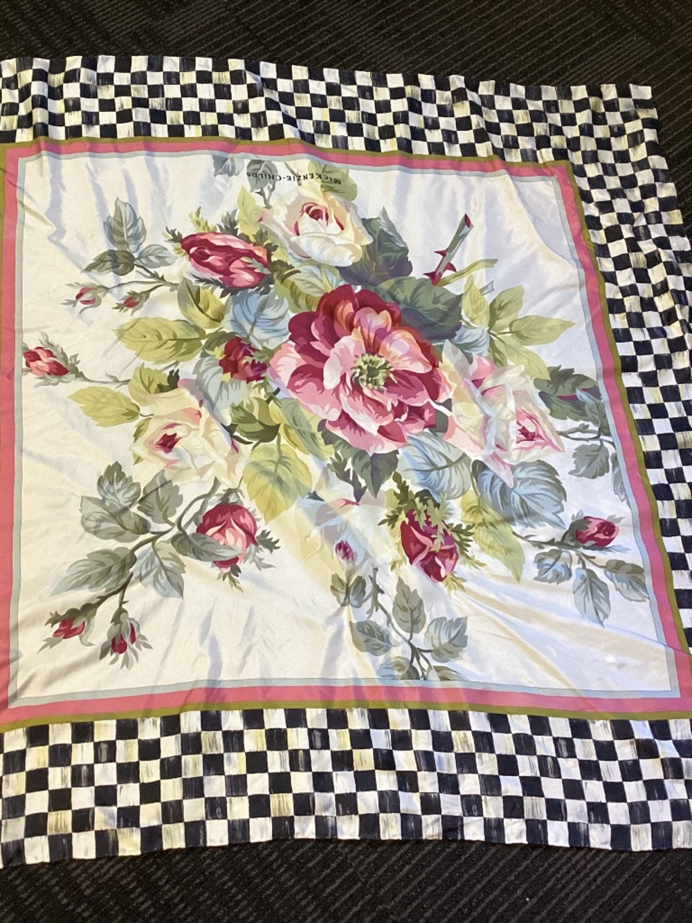 MACKENZIE. CHIKDS HUGE SILK SCARF COURTESY CHECK. ITALY OMG ❣️❣️❣️❣️❣️❣️❣️
